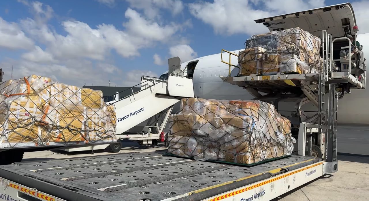 AeroDrop cargo handling at the airport